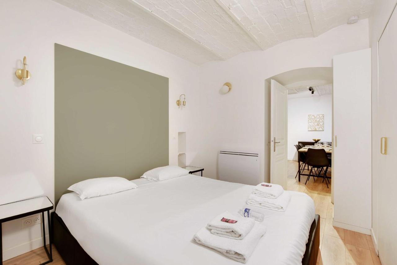 Spacieux -2br-8p-proche Nation * Parijs